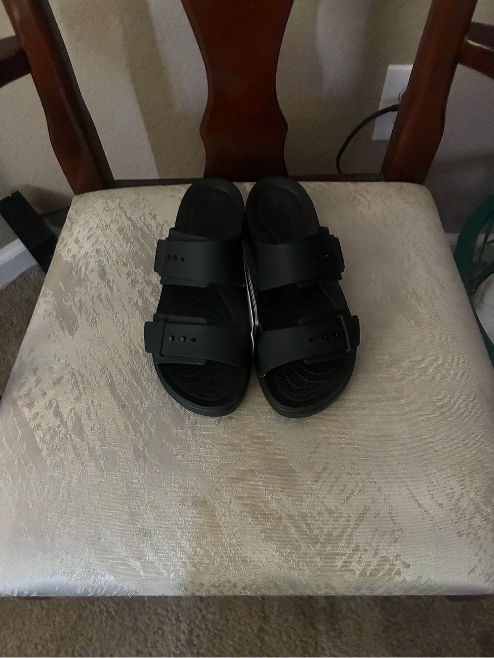 CROCS Black Women's Slide Sandals - Picture 2 of 2